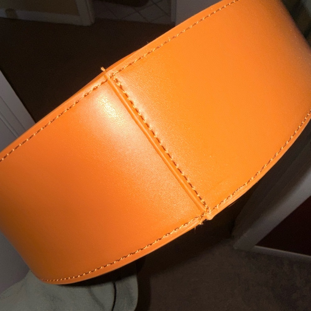 Tan Leather Shoulder Bag - Picture 8 of 9